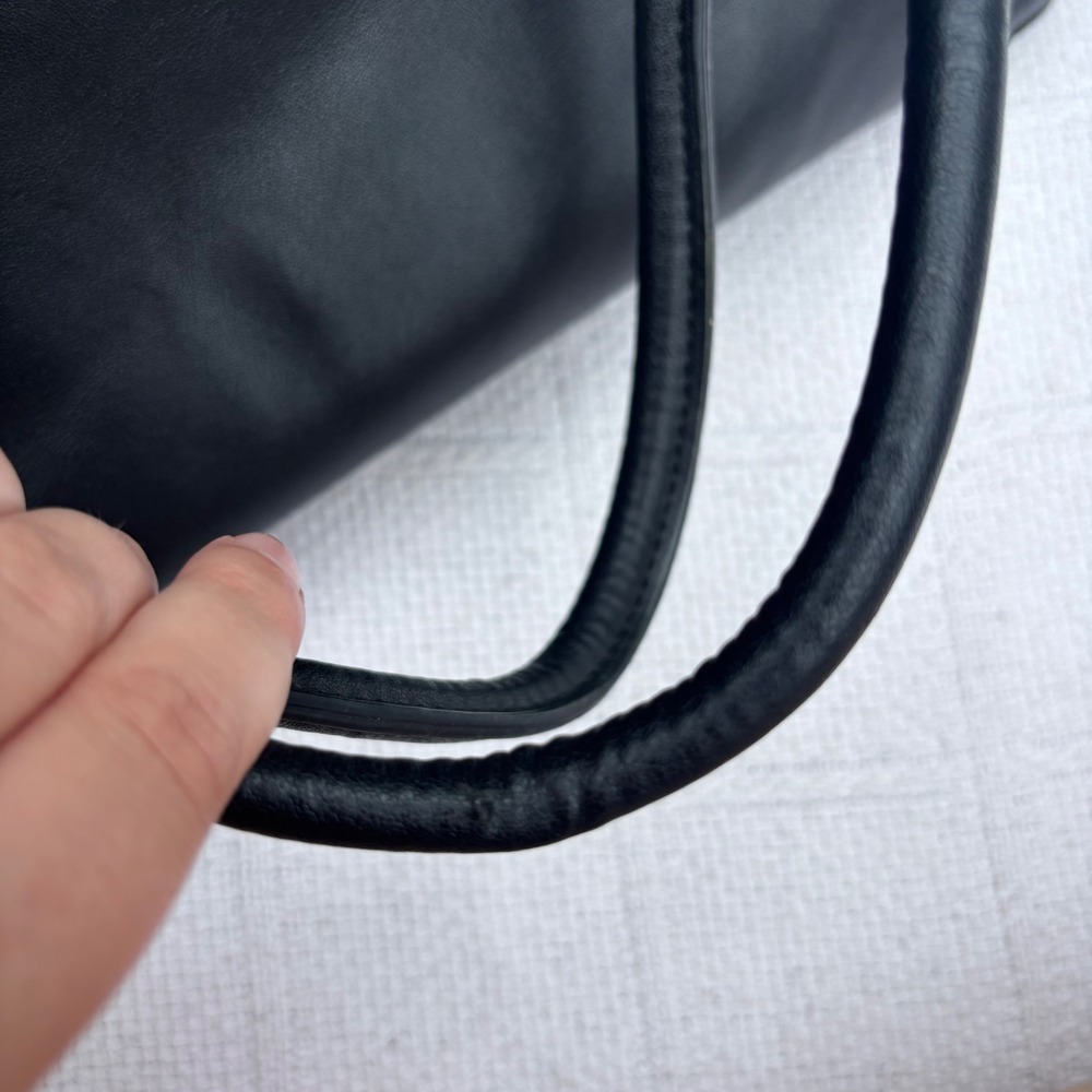 Women's Y2K Giani Bernini Black Leather Triple Compartment Spacious Shoulder Bag - Picture 8 of 8